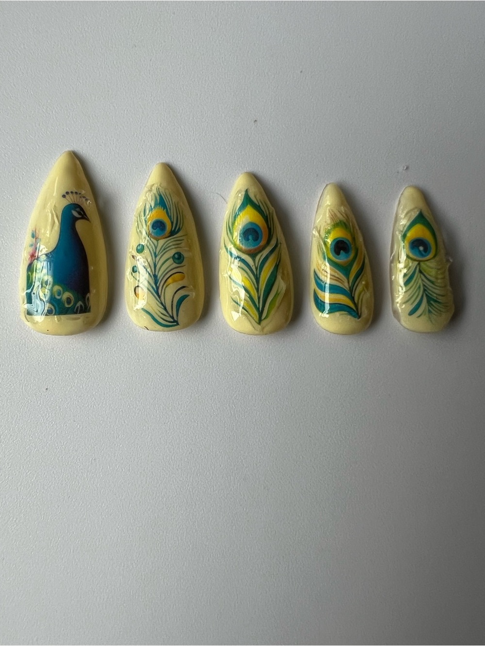 Peacock Feather Press-On Nails - Yellow & Blue Accent